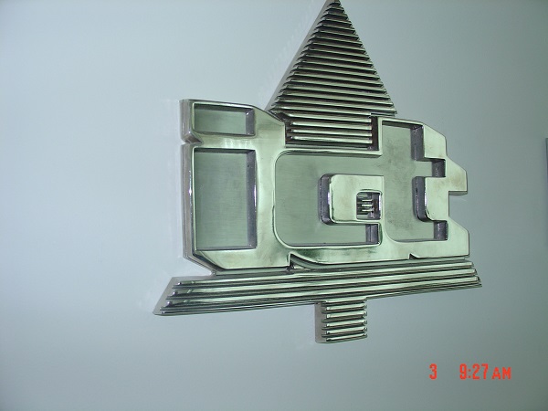 logo-mosiezne-chromowane-400mm-poznan