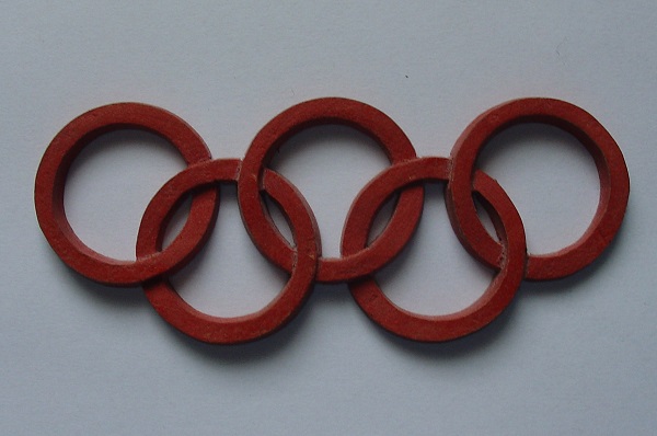 031.znak-olimpijski-maly-model-poznan